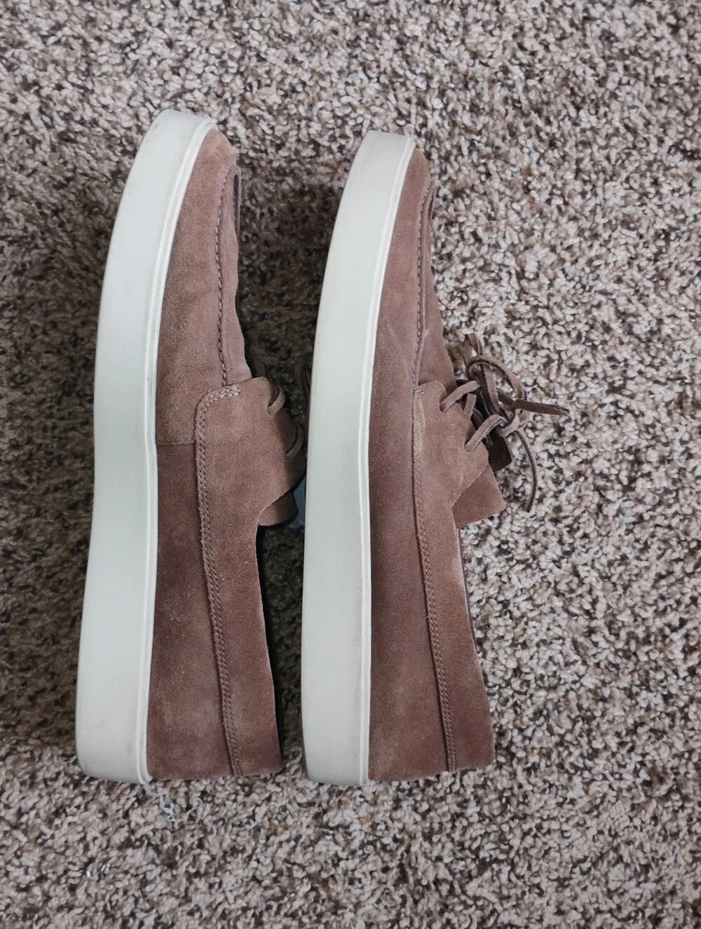 New Without Box Vince Paolo Suede Sneakers Taupe 9.5